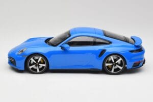Porsche 911 992 Turbo S Gentian Moder Minichamps 1:18 155069074 Kovina – slika 3 od 6