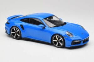 Porsche 911 992 Turbo S Gentian Moder Minichamps 1:18 155069074 Kovina – slika 4 od 6