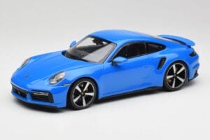 Porsche 911 992 Turbo S Gentian Moder Minichamps 1:18 155069074 Kovina