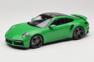 Porsche 911 992 Turbo S Zelena Minichamps 1:18 153069077 Kovina