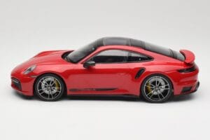 Porsche 911 992 Turbo S Rdeč Minichamps 1:18 155069070 Kovina – slika 3 od 6