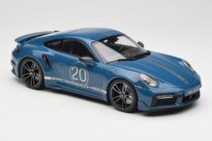 Porsche 911 992 Turbo S Sport Design Package Gentian Blue Metallic Minichamps 1:18 155069170 Kovina – slika 4 od 6