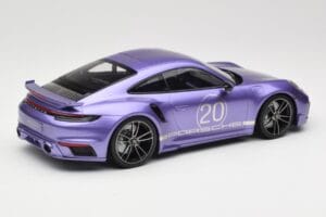 Porsche 911 992 Turbo S Sport Design Package Viola Metallic Minichamps 1:18 155069174 Kovina – slika 2 od 6