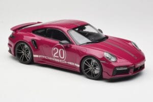 Porsche 911 992 Turbo S s Sport Design Package Rdeč Minichamps 1:18 155069172 Kovina – slika 4 od 6