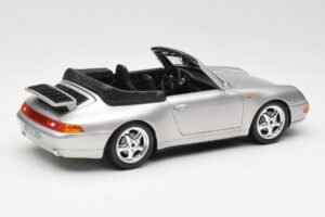 Porsche 911 993 Carrera Kabriolet Srebrna Bburago 1:18 18-12039 Kovina – slika 3 od 8