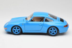 Porsche 911 993 Carrera Moder Bburago 1:18 3060 Kovina – slika 4 od 8