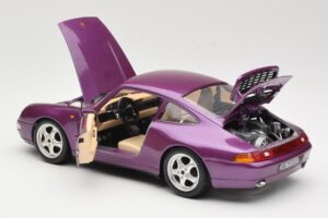 Porsche 911 993 Carrera Vijoličen Bburago 1:18 3060-M2 Kovina – slika 5 od 8