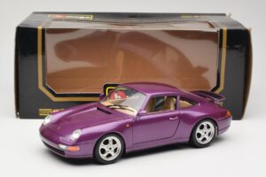 Porsche 911 993 Carrera Vijoličen Bburago 1:18 3060-M2 Kovina – slika 8 od 8