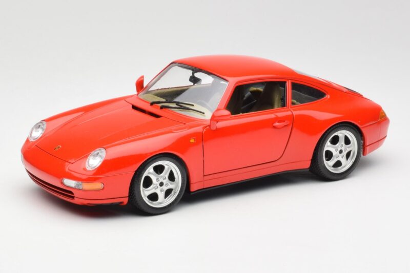 Porsche 911 993 Carrera Rdeč Bburago 1:18 3050 Kovina