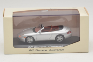 Porsche 911 996 Kabriolet Srebrna Minichamps 1:43 WAP02004097 Kovina – slika 4 od 4