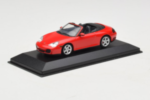 Porsche 911 996 Carrera 4S Kabriolet Rdeč Minichamps 1:43 400062831 Kovina – slika 2 od 4