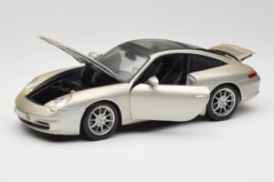 Porsche 911 996 Carrera 4S Srebrn Maisto 1:18 WAP02102212 Kovina – slika 2 od 8
