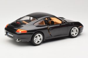 Porsche 911 996 Carrera Črn Bburago 1:18 3385-M2 Kovina – slika 3 od 8