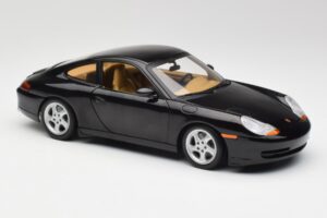 Porsche 911 996 Carrera Črn Gate 1:18 1043 Kovina – slika 6 od 8