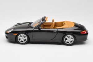 Porsche 911 996 Carrera Kabriolet Črn UT Models 1:18 WAP02100997 Kovina – slika 4 od 8