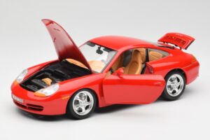 Porsche 911 996 Carrera Rdeč Bburago 1:18 3385 Kovina – slika 2 od 8