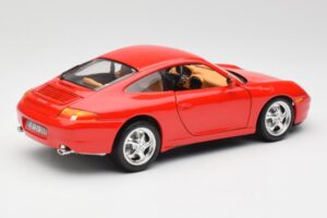 Porsche 911 996 Carrera Rdeč Bburago 1:18 3385 Kovina – slika 3 od 8