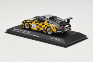 Porsche 911 996 GT3 RS #83 Rosa / Babini 24 Hours of Le Mans 2001 Minichamps 1:43 400016983 Kovina – slika 3 od 4