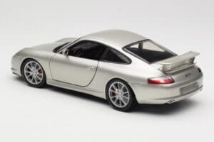 Porsche 911 996 GT3 Srebrn Hot Wheels 1:18 C2590 Kovina – slika 7 od 8