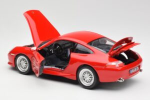 Porsche 911 996 GT3 Strasse Rdeč Bburago 1:18 30395 Kovina – slika 5 od 8