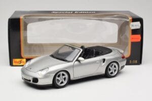 Porsche 911 996 Turbo Kabriolet Srebrna Maisto 1:18 31660 Kovina – slika 8 od 8