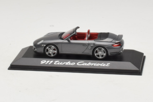 Porsche 911 997 Turbo Cabriolet Grey Metallic Minichamps 1:43 WAP02015218 Kovina