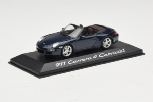 Porsche 911 997 Carrera 4 Kabriolet Temno Modra Minichamps 1:43 WAP02015216-R1 Kovina – slika 2 od 4