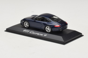 Porsche 911 997 Carrera 4 Dark Blue Metallic Minichamps 1:43 WAP02010016 Kovina – slika 2 od 3
