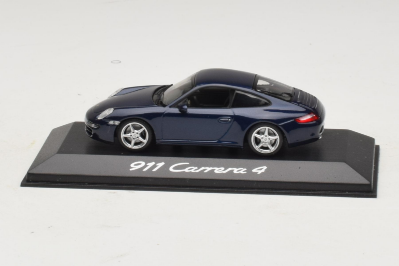Porsche 911 997 Carrera 4 Dark Blue Metallic Minichamps 1:43 WAP02010016 Kovina