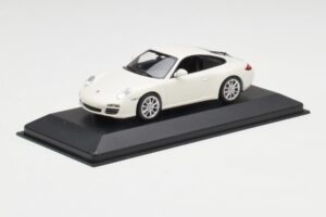 Porsche 911 997 Carrera 4S Carrara Bela Minichamps 1:43 403066431 Kovina – slika 2 od 4