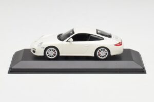 Porsche 911 997 Carrera 4S Carrara Bela Minichamps 1:43 403066431 Kovina