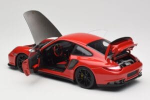 Porsche 911 997 GT2 RS Rdeč S Črnimi Platišči Minichamps 1:18 100069407 Kovina – slika 5 od 8