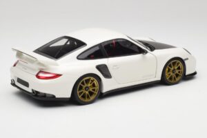 Porsche 911 997 GT2 RS Bel & Zlat Platišča Minichamps 1:18 100069406 Kovina – slika 3 od 8