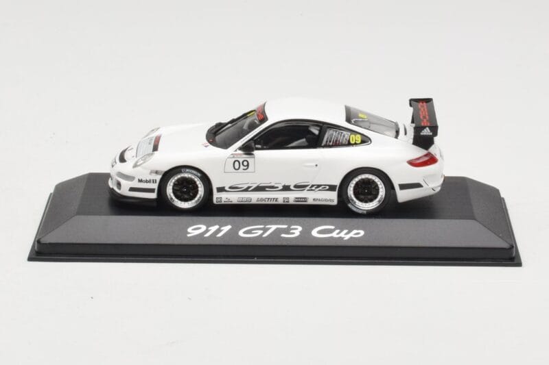 Porsche 911 997 GT3 Cup #9 2009 Minichamps 1:43 WAP0200030A-R Kovina