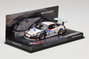 Porsche 911 997 GT3 #5 24 Hours of Nurburgring 2009 Minichamps 1:43 437096705 Kovina – slika 2 od 4
