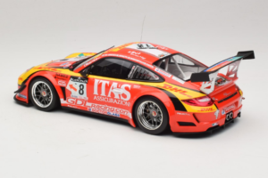 Porsche 911 997 GT3 R #8 De Lorenzi Racing De Lorenzi 24 Hours of Spa 2011 Minichamps 1:18 151118918 Kovina – slika 5 od 6