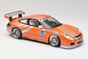 Porsche 911 997 GT3 R #88 Porsche Consulting 2005 AUTOart 1:18 77821 Kovina – slika 6 od 8