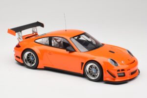Porsche 911 997 GT3 R Street Oranžen Minichamps 1:18 151108901 Kovina – slika 4 od 6