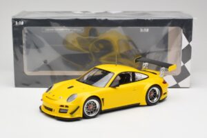 Porsche 911 997 GT3 R Street Racing Rumena Minichamps 1:18 151108902 Kovina – slika 6 od 6