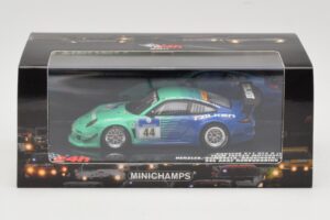 Porsche 911 997 GT3 R #44 Team Falken S. Henzler / P. Dumbreck / M. Ragginger / S. Asch 24 Hours Nurburgring 2011 Minichamps  – slika 4 od 4