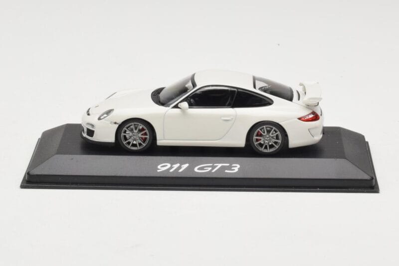Porsche 911 997 GT3 Bel Minichamps 1:43 WAP0202080C Kovina