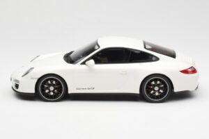 Porsche 911 997 GTS Bela GT Spirit 1:18 GT287 Smola – slika 3 od 6