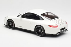 Porsche 911 997 GTS Bela GT Spirit 1:18 GT287 Smola – slika 5 od 6