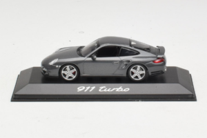Porsche 911 997 Turbo Grey Metallic Minichamps 1:43 WAP02013116 Kovina
