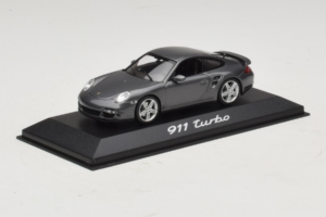 Porsche 911 997 Turbo Grey Metallic Minichamps 1:43 WAP02013016 Kovina – slika 2 od 5