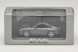 Porsche 911 997 Turbo Grey Metallic Minichamps 1:43 WAP02013016 Kovina – slika 5 od 5