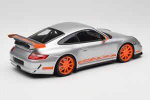 Porsche 911 997.1 GT3 RS Srebrna z Oranžastimi Platišči Minichamps 1:18 155062120 Kovina – slika 2 od 6