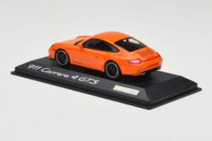 Porsche 911 997.2 Carrera 4 GTS Oranžen Minichamps 1:43 WAP0201140C Kovina – slika 3 od 4