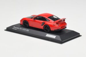 Porsche 911 997.2 GT2 RS Rdeča s Črnimi Platišči Minichamps 1:43 400069407 Kovina – slika 3 od 4