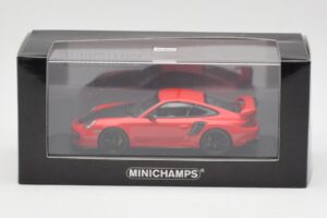 Porsche 911 997.2 GT2 RS Rdeča s Črnimi Platišči Minichamps 1:43 400069407 Kovina – slika 4 od 4